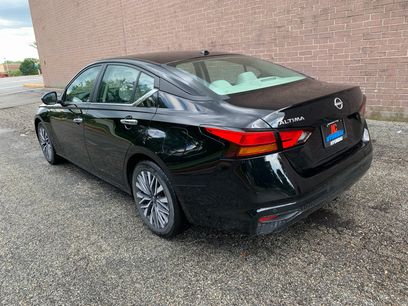 Used 2025 Nissan Altima 2.5 SV