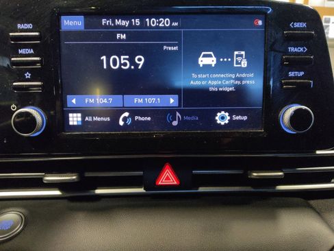 Used 2022 Hyundai Elantra SEL w/ Convenience Package FWD image 25