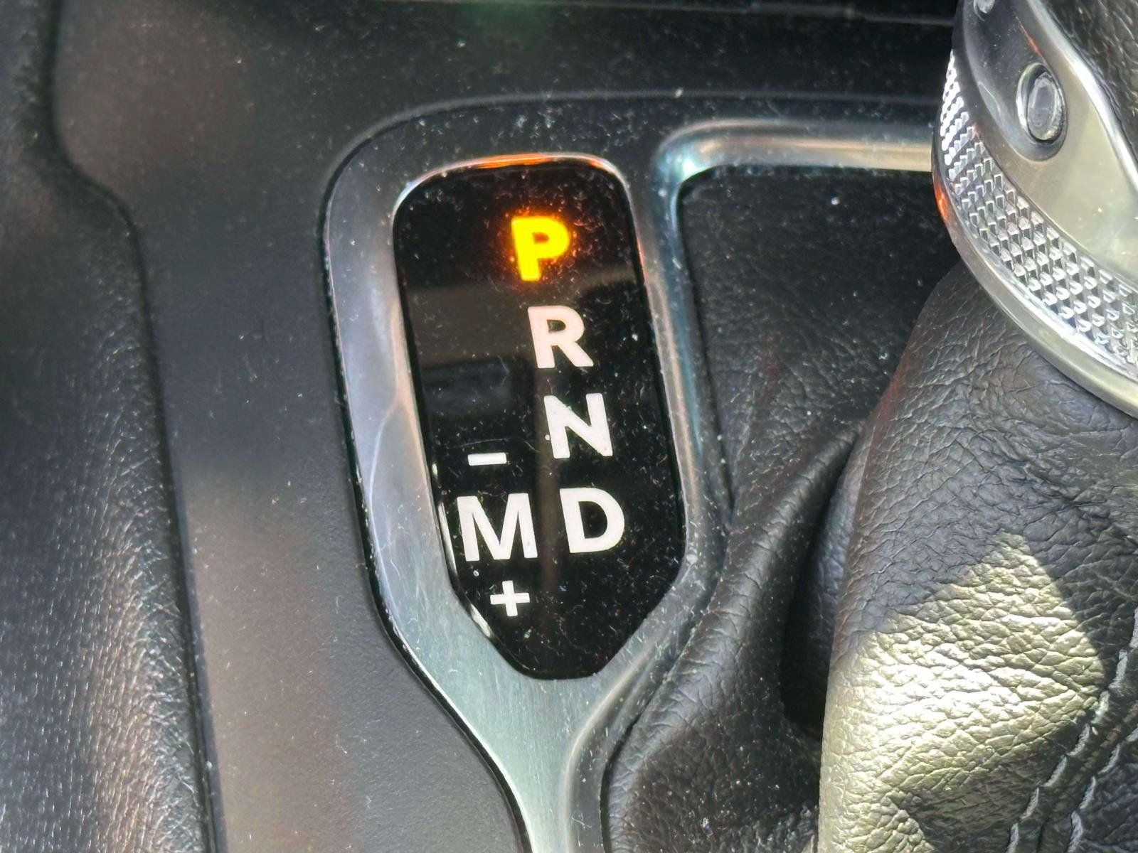 Used 2024 Jeep Wrangler Unlimited w/ Convenience Group AWD/4WD image 27