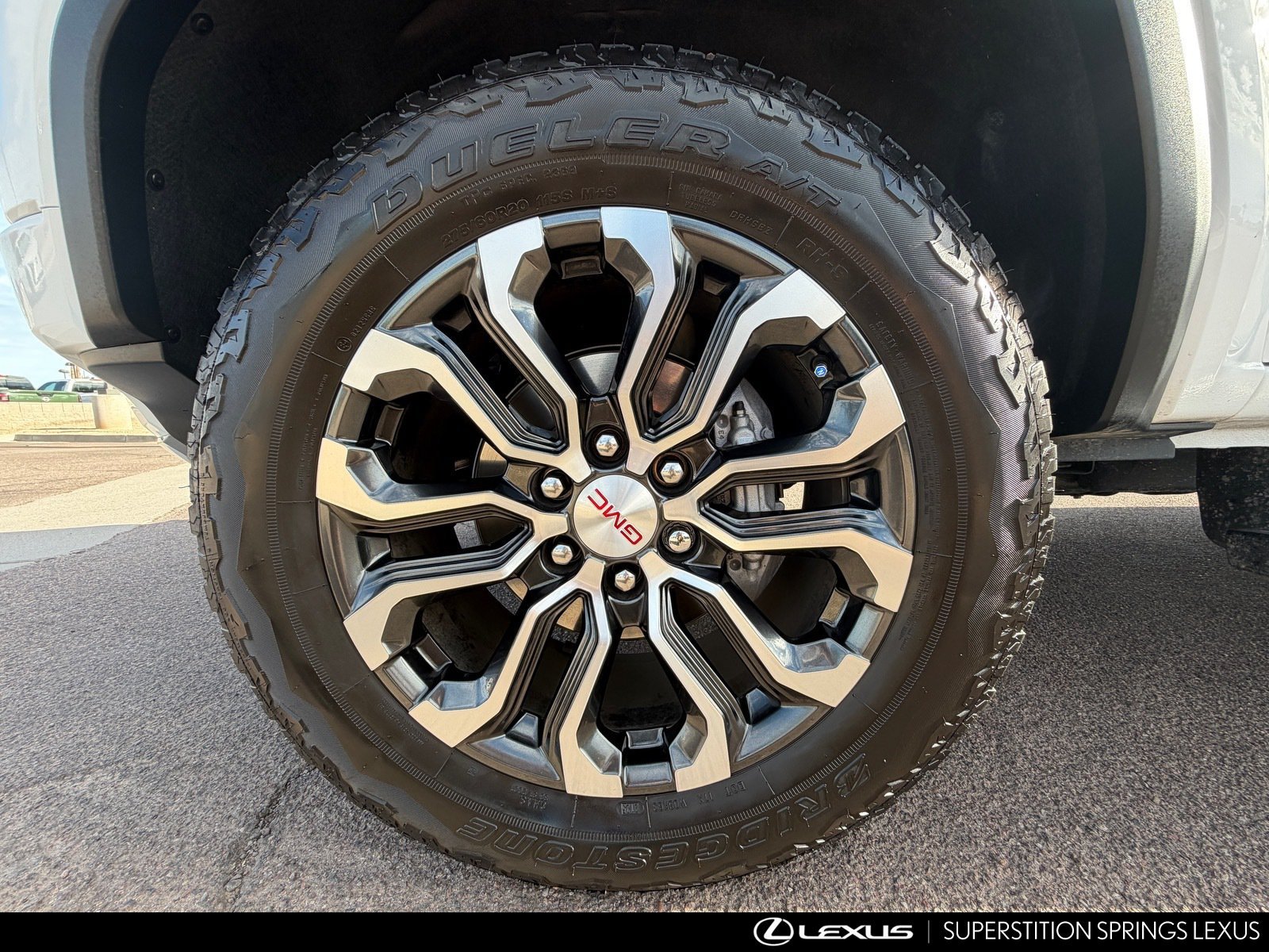 Used 2025 GMC Canyon Denali AWD/4WD image 10