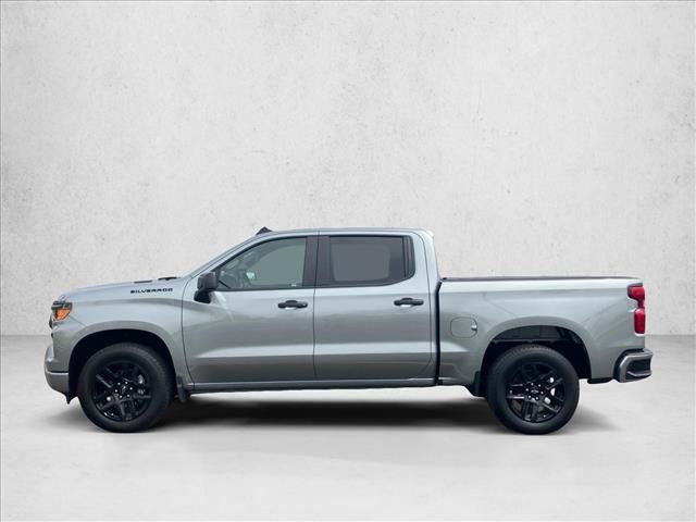 Used 2026 Chevrolet Silverado 1500 Custom w/ LPO, Dark Essentials Package RWD image 9
