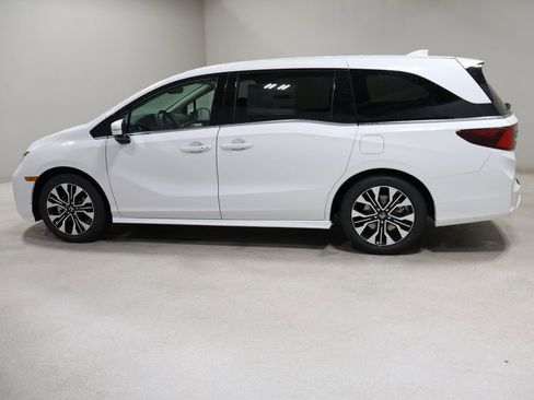 New 2026 Honda Odyssey Elite image 5