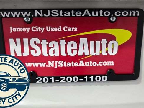 Used 2018 Porsche Cayenne Platinum Edition image 28