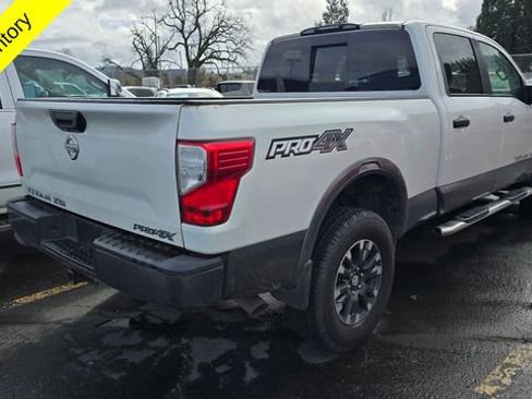 Used 2018 Nissan Titan PRO-4X image 3