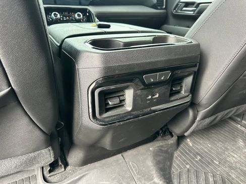Used 2024 GMC Sierra 2500 AT4 w/ Technology Package AWD/4WD image 17