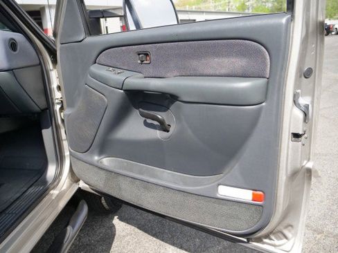 Used 2001 GMC Sierra 3500 4x4 Extended Cab image 33