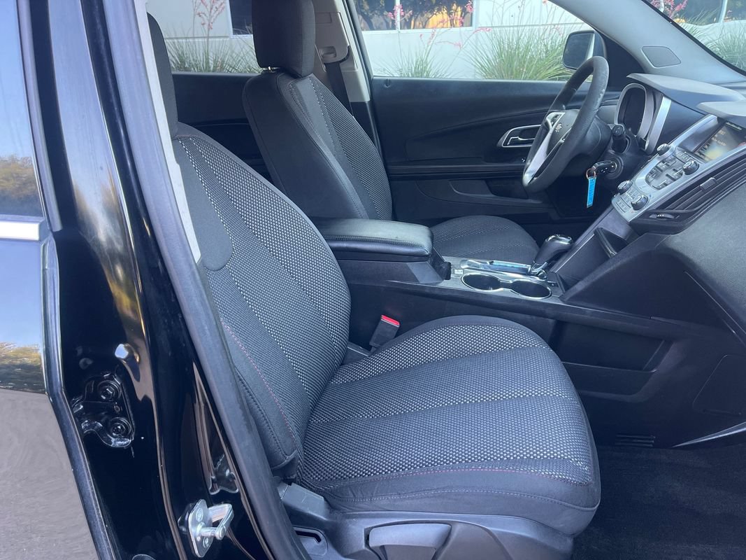 Used 2017 Chevrolet Equinox LT FWD image 20