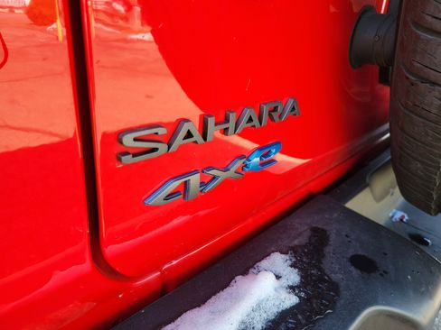 Used 2025 Jeep Wrangler Unlimited Sahara image 22