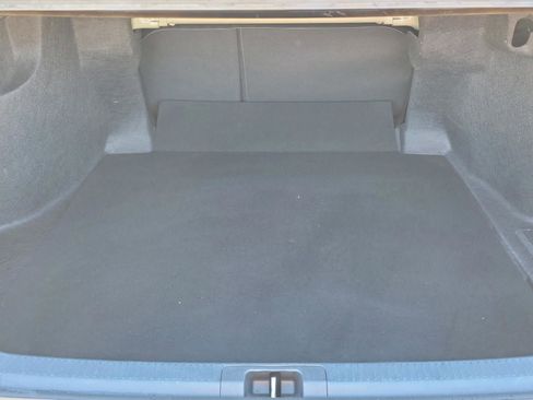 Used 2025 Toyota Camry SE image 32