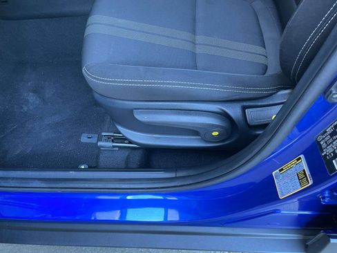 Used 2025 Hyundai Venue SEL image 22