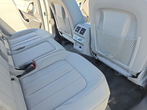 Used 2022 Audi Q5 2.0T Premium w/ Convenience Package image 11