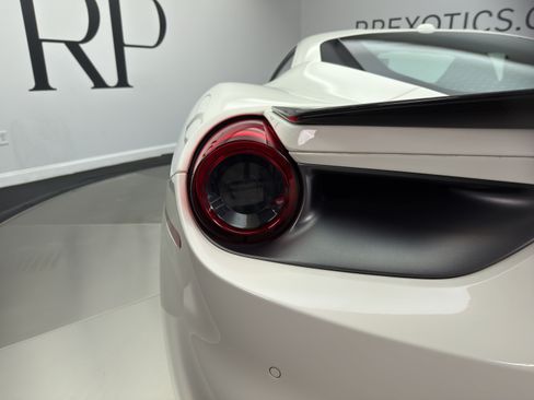 Used 2019 Ferrari 488 GTB RWD image 27