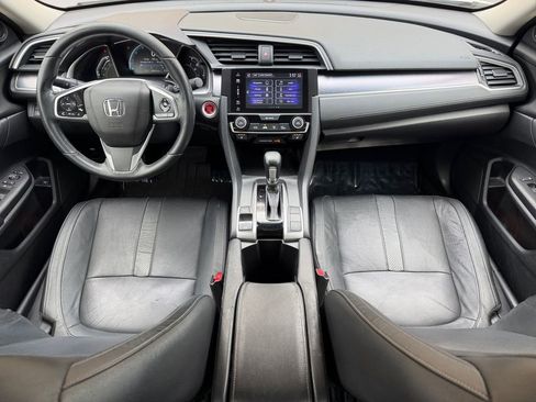 Used 2018 Honda Civic Touring image 16