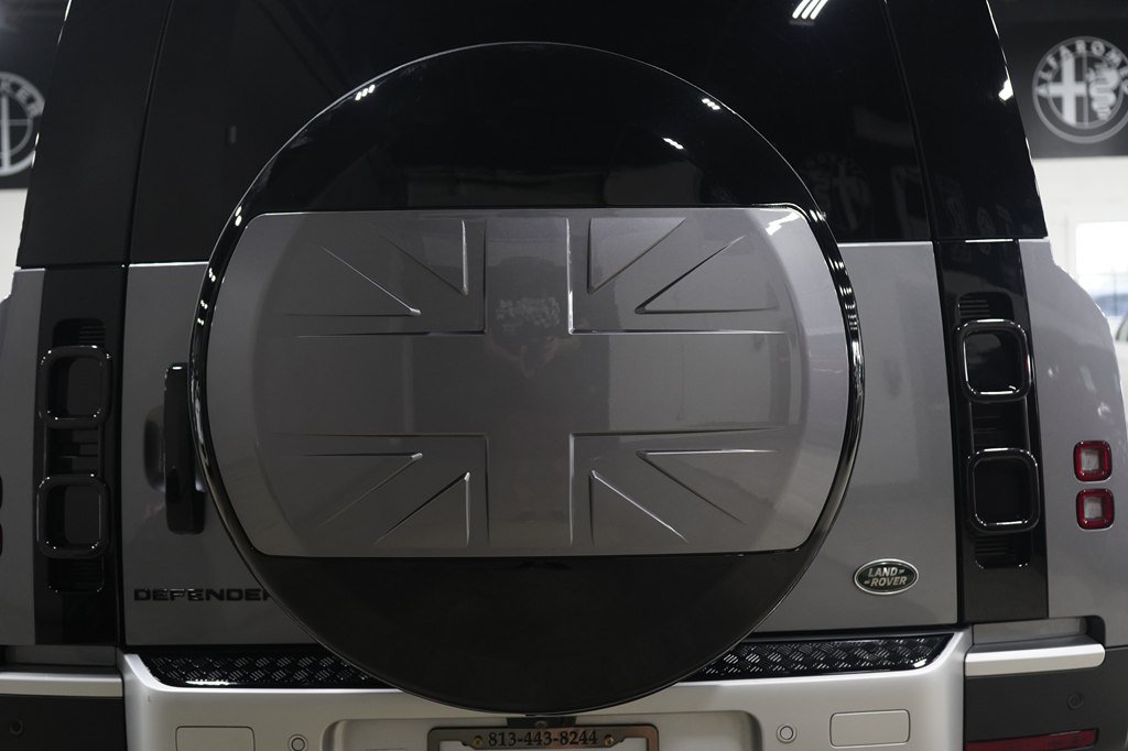 Used 2023 Land Rover Defender 110 S AWD/4WD image 73