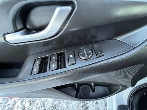 Used 2018 Hyundai Elantra GT Sport w/ Sport Tech Package 04 image 18