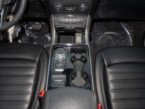 Used 2020 Ford Edge SEL w/ Convenience Package image 20