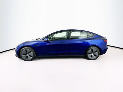 Used 2023 Tesla Model 3 Standard Range image 4