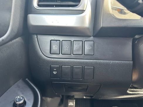 Used 2018 Toyota Highlander Plus w/ Protection Package #3 image 13