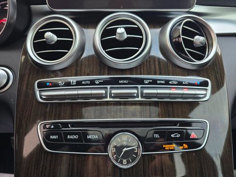 Used 2015 Mercedes-Benz C 300 Sedan image 44