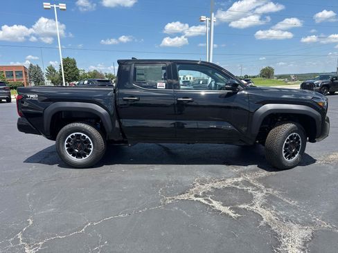 Used 2026 Toyota Tacoma TRD Off-Road AWD/4WD image 10