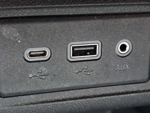 Used 2023 Buick Encore GX Select FWD image 22