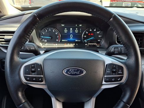 Certified 2023 Ford Explorer XLT w/ Equipment Group 202A AWD/4WD image 20