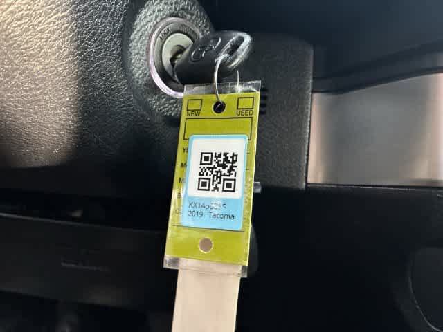 Used 2019 Toyota Tacoma SR RWD image 35