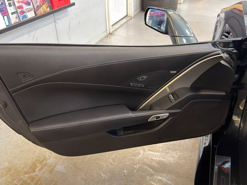 Used 2017 Chevrolet Corvette Z06 RWD image 17