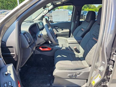 New 2026 Nissan Frontier PRO-4X w/ Tow Package AWD/4WD image 18
