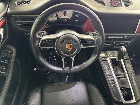 Used 2020 Porsche Macan AWD/4WD image 25