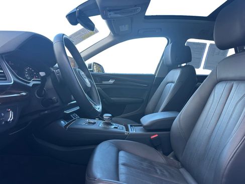 Used 2020 Audi Q5 2.0T Premium w/ Convenience Package image 7