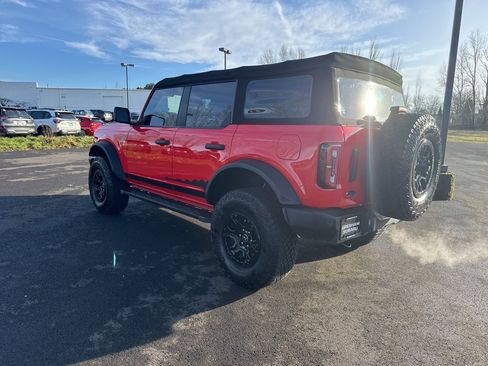 Used 2022 Ford Bronco Wildtrak image 5