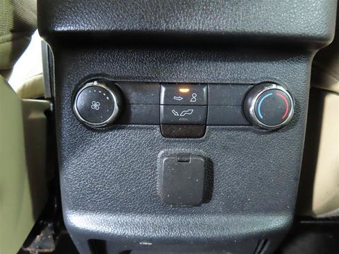 Used 2017 Ford Explorer 4WD image 30