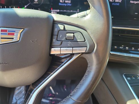 Used 2021 Cadillac Escalade Premium Luxury w/ LPO, Radiant Package image 31