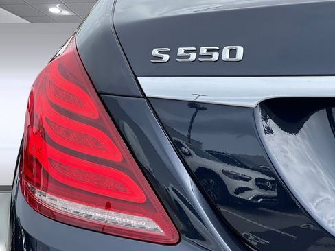Used 2015 Mercedes-Benz S 550 Sedan image 27