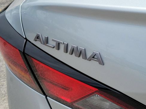 New 2026 Nissan Altima 2.5 SV FWD image 10