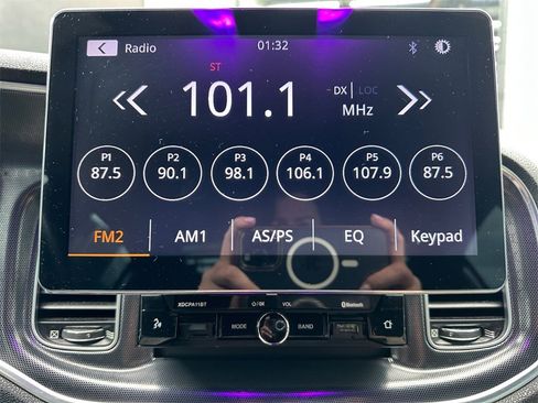 Used 2015 Dodge Charger R/T w/ Premium Group image 20