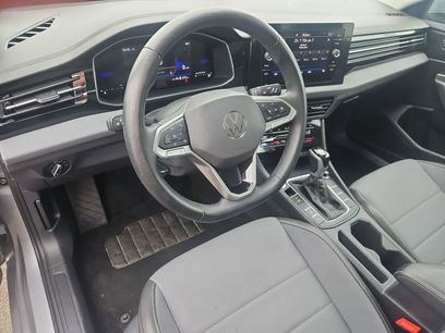 Certified 2025 Volkswagen Jetta SE