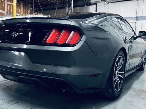 Used 2015 Ford Mustang Premium RWD image 8