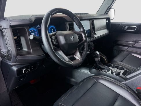 Used 2025 Ford Bronco Badlands AWD/4WD image 9