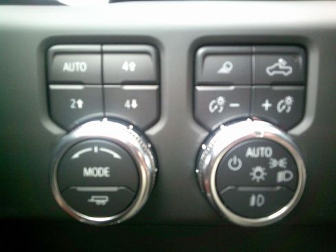 Used 2023 GMC Sierra 1500 Denali Ultimate image 14