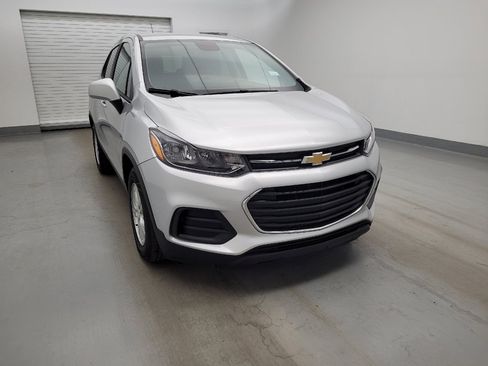 Used 2021 Chevrolet Trax LS w/ Tint and Cruise Package FWD image 14