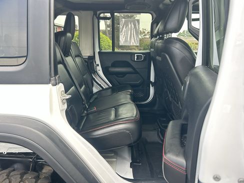 Used 2018 Jeep Wrangler Unlimited Rubicon w/ Steel Bumper Group AWD/4WD image 29