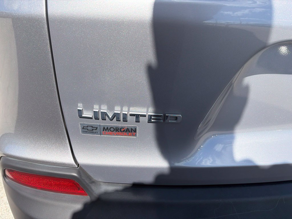 Used 2019 Jeep Cherokee Limited AWD/4WD image 7