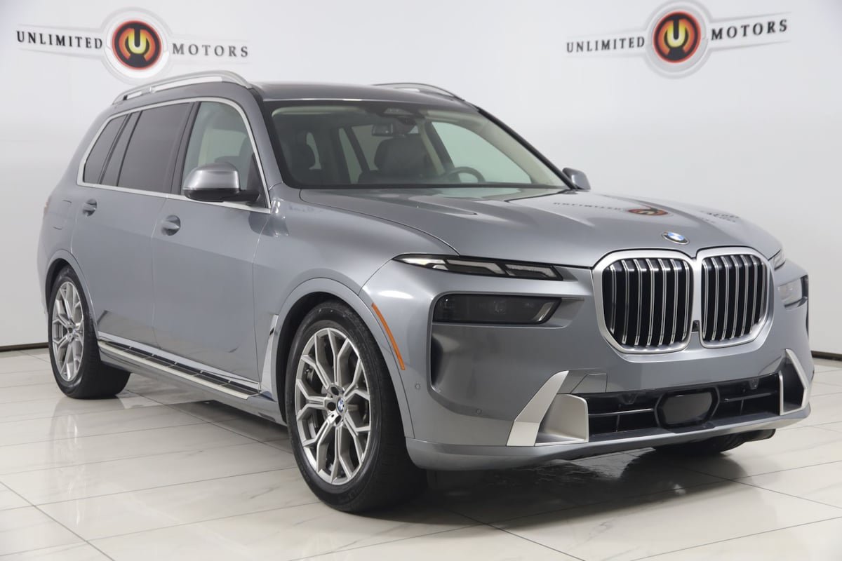 Used 2024 BMW X7 xDrive40i AWD/4WD image 25