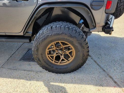 Used 2020 Jeep Wrangler Unlimited Sport image 8