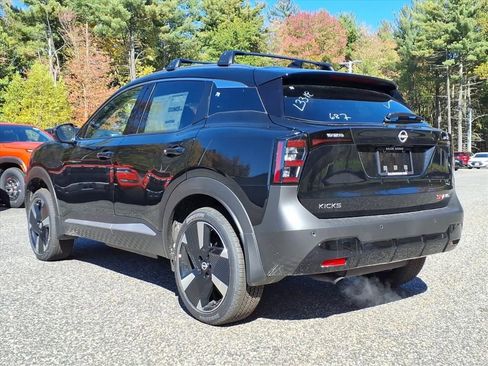 New 2026 Nissan Kicks SR w/ Cold Weather Package image 4