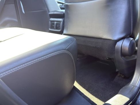 Used 2021 Toyota RAV4 XLE Premium image 27