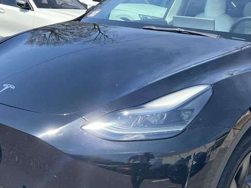 Used 2022 Tesla Model Y Long Range AWD/4WD image 8