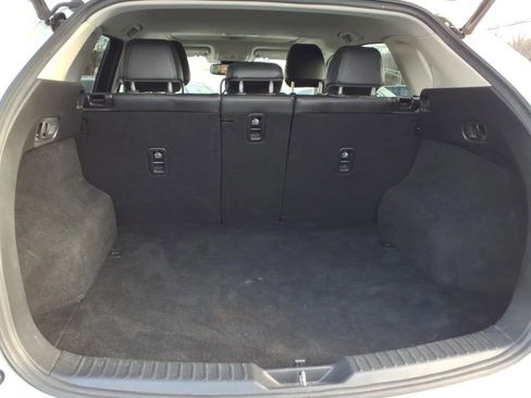 Used 2019 MAZDA CX-5 Touring image 19